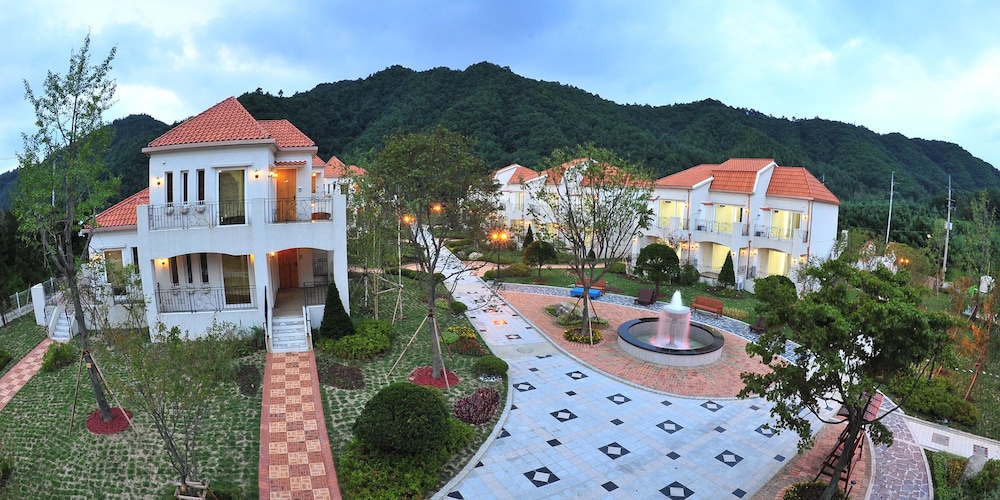 Edenpia Resort 28/37