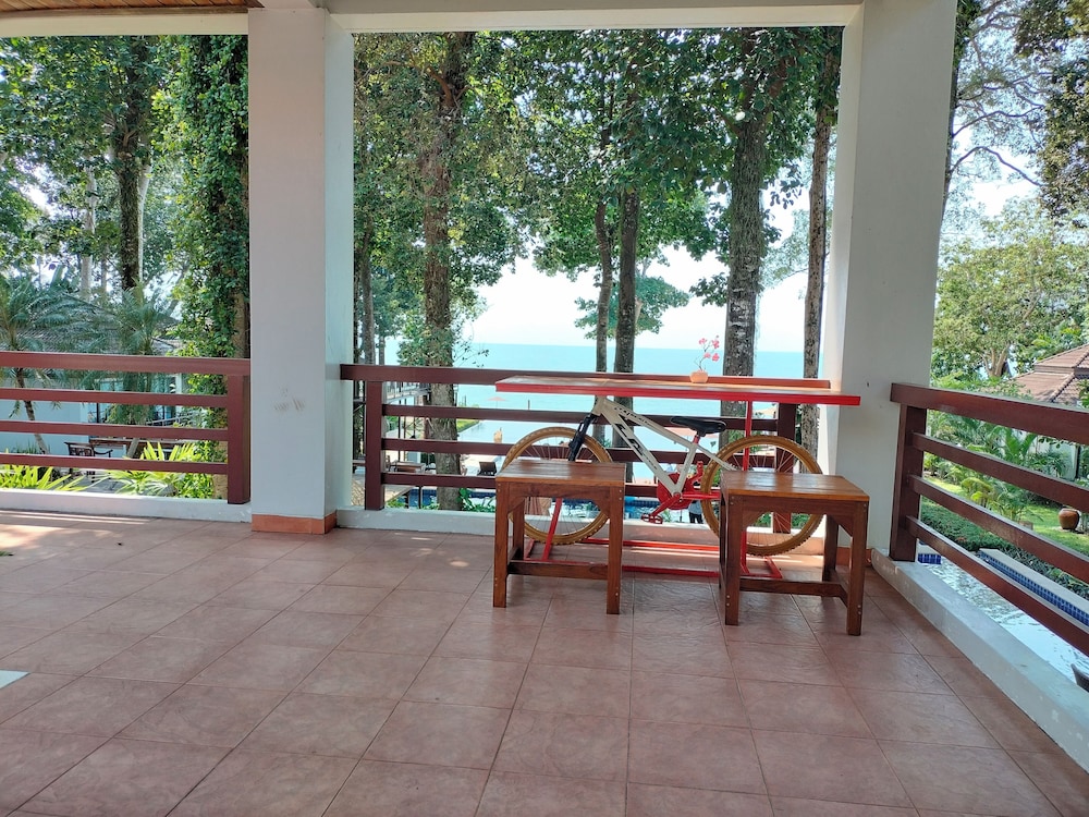 Chang Buri Resort And Spa 27/46