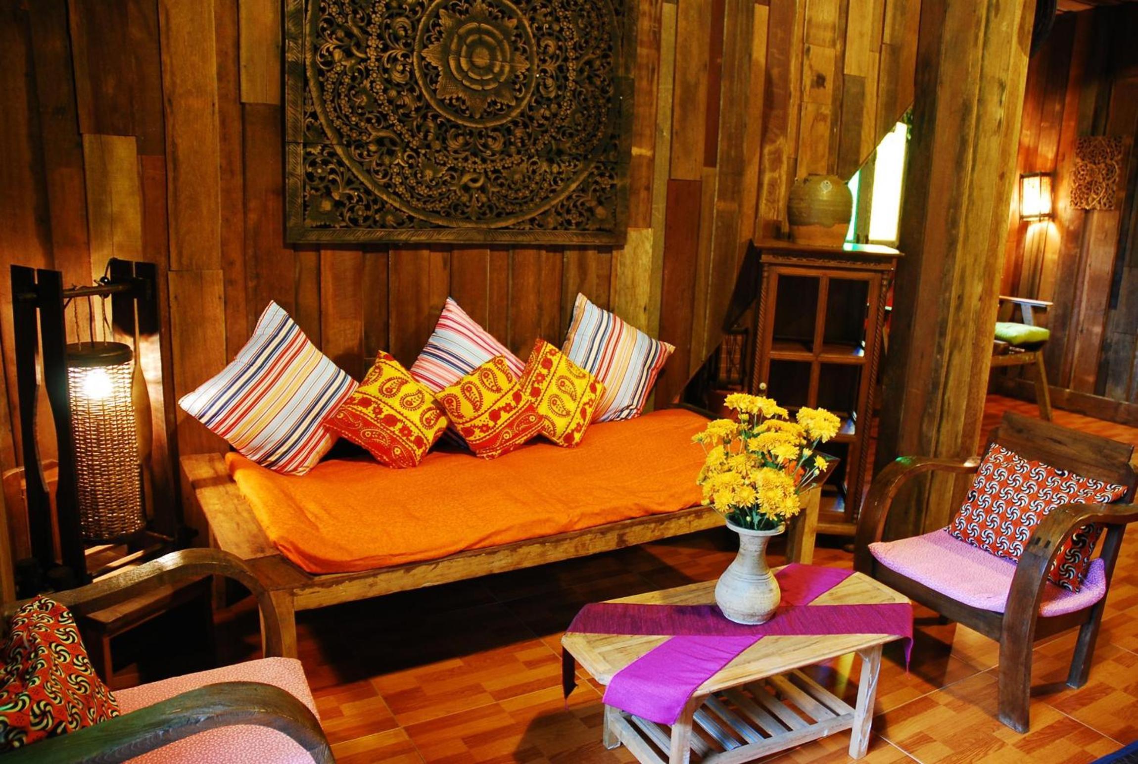 Family, House, 2 King Beds