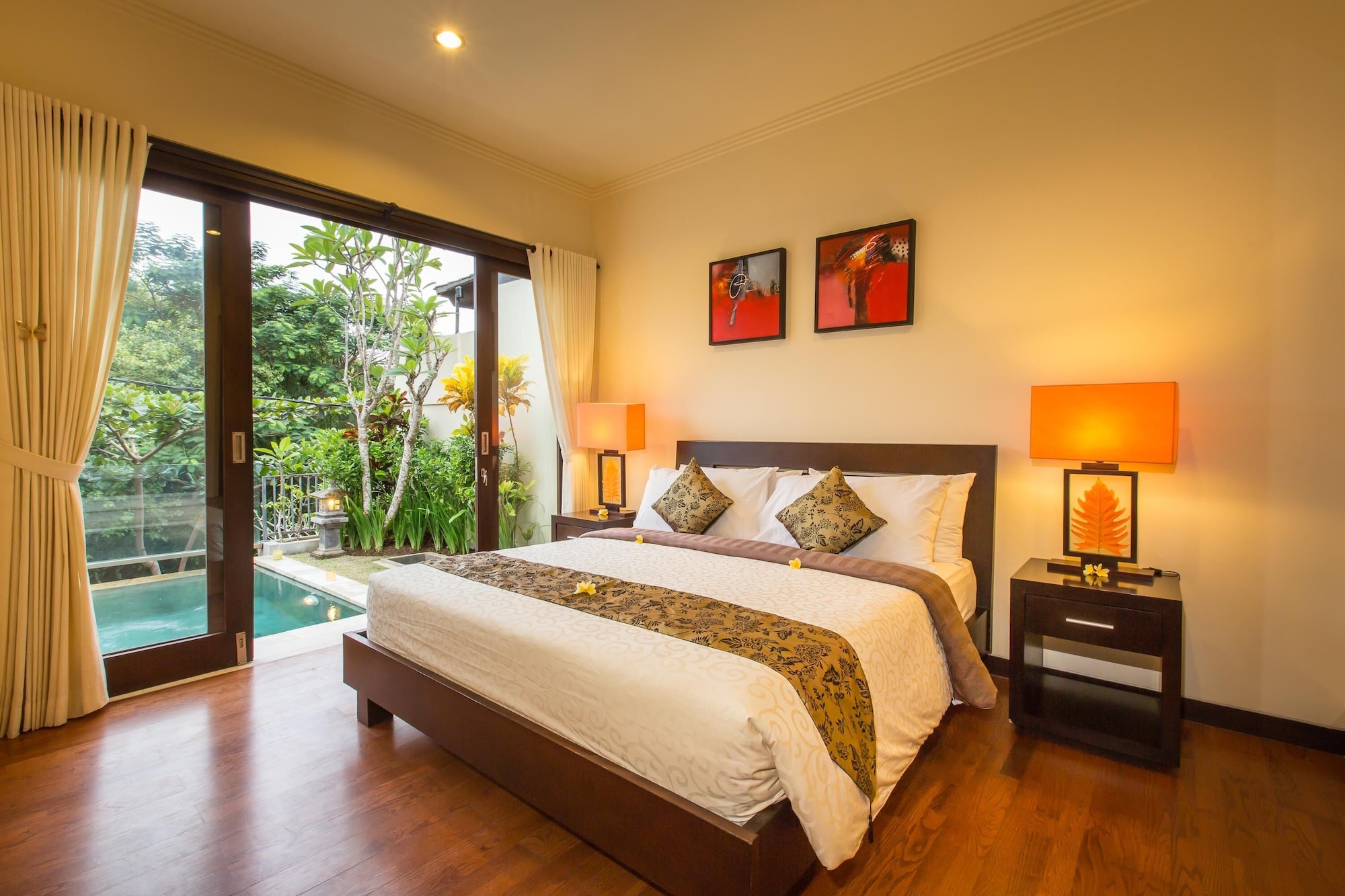 2 BEDROOMS, VILLA, PARTIAL SEA VIEW, PRIVATE POOL