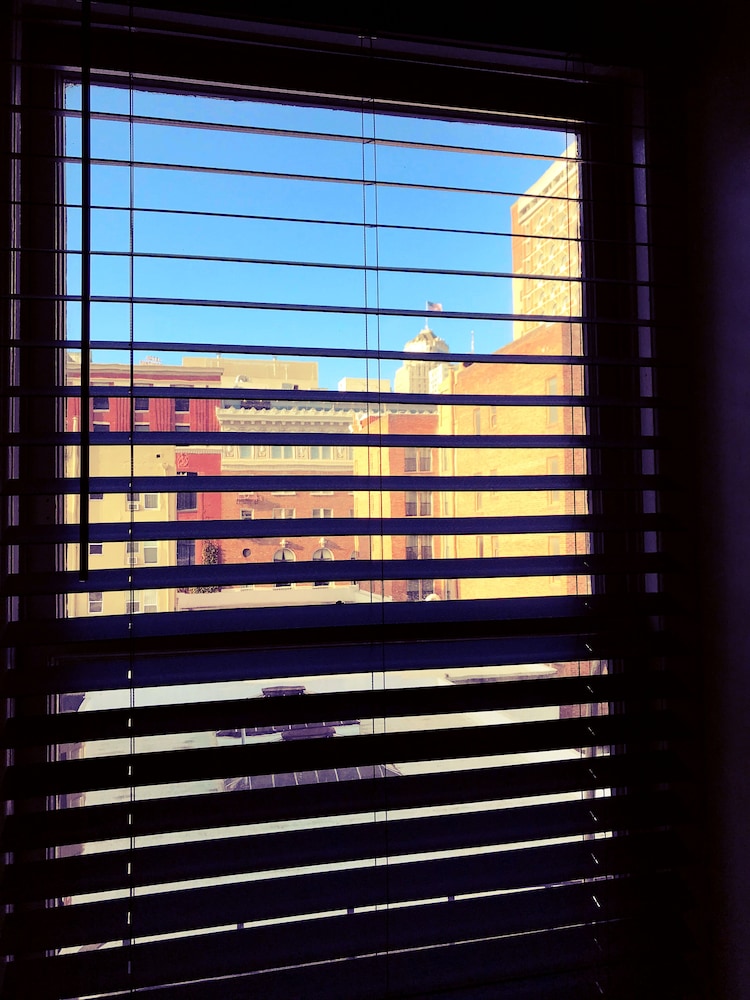 Touchstone Hotel 30/45
