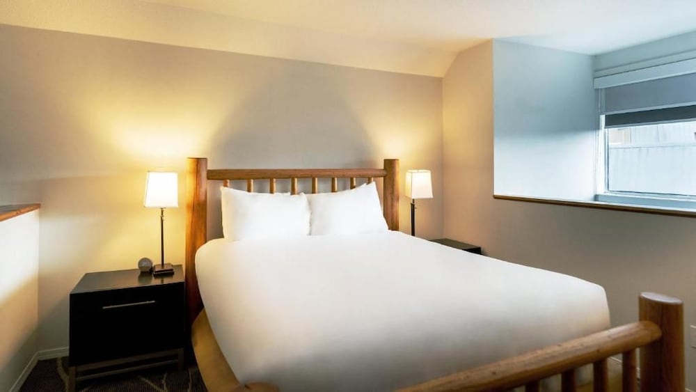 Mountain Side Hotel Whistler By Executive 20/63