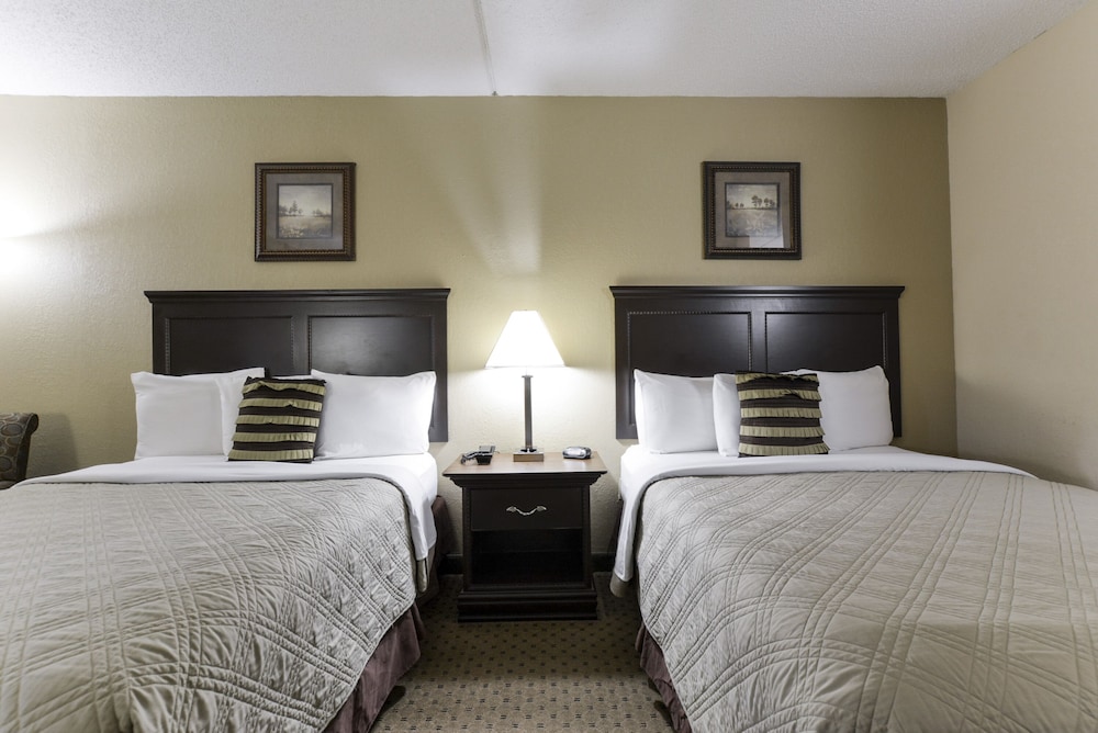 Grand View Inn and Suites 11/42