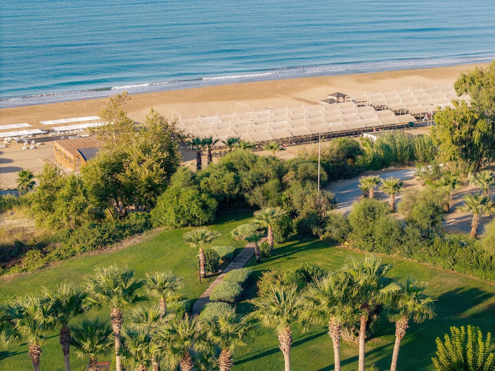 Side Star Resort 46/50