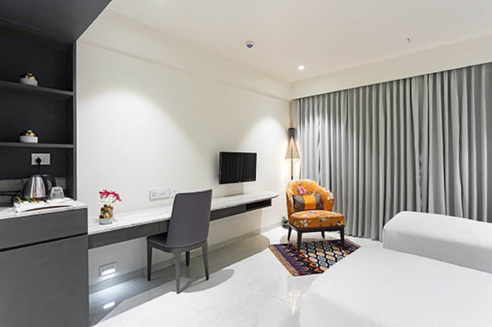 Hotel Binori 18/30