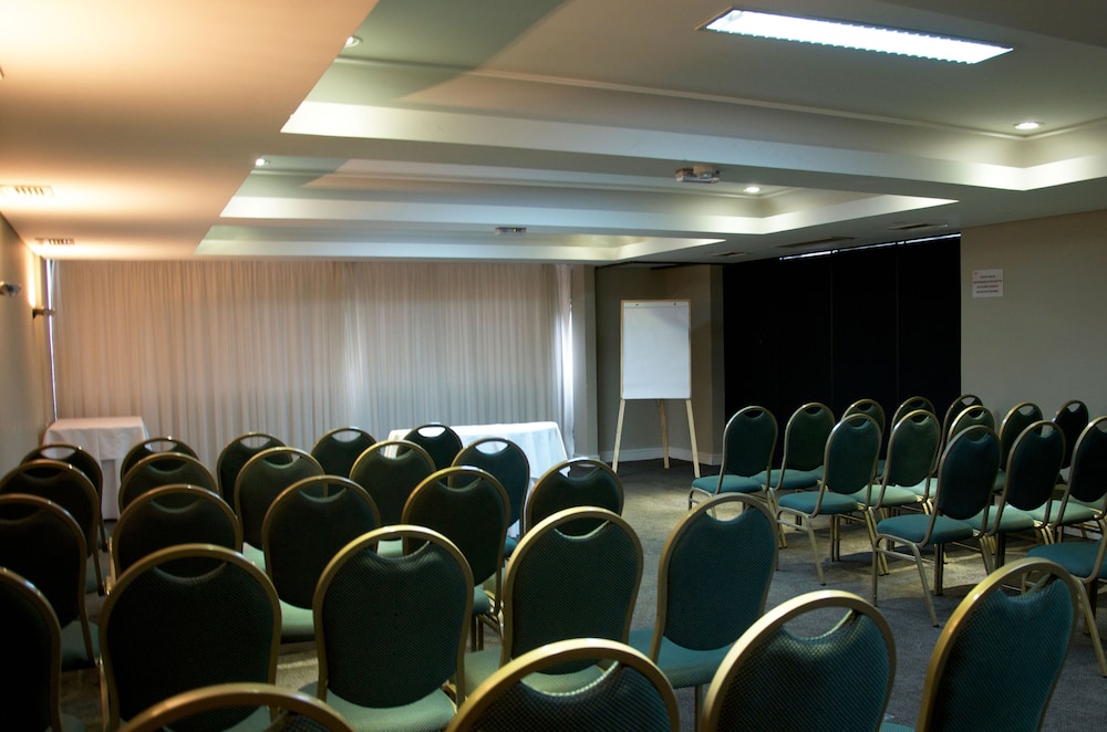 Hotel Victoria Villa Curitiba By Nacional Inn 138/146