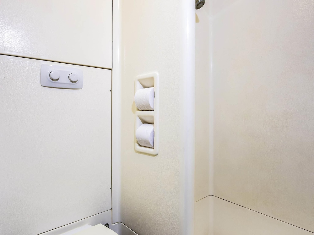 Ibis Budget Dandenong 41/65