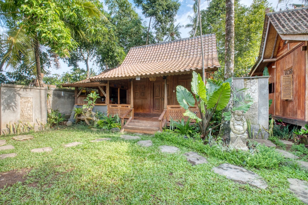 Antique Sentana Villa Ubud 26/34