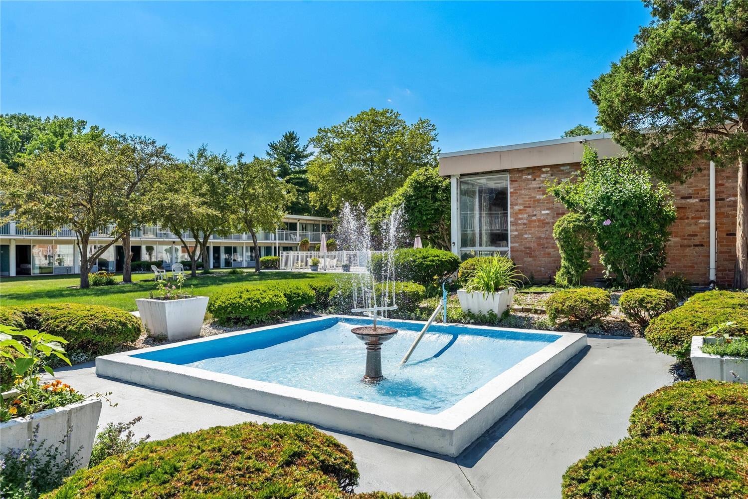 Howard Johnson By Wyndham Albany 40/43
