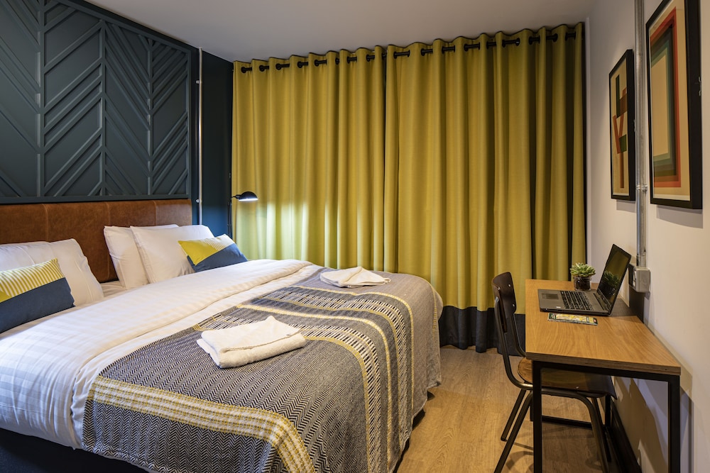 Jacobs Inn Hostel 14/65