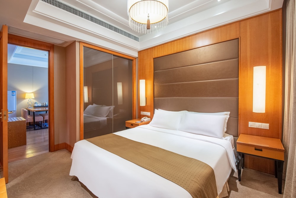 Holiday Inn Hangzhou CBD 7/28