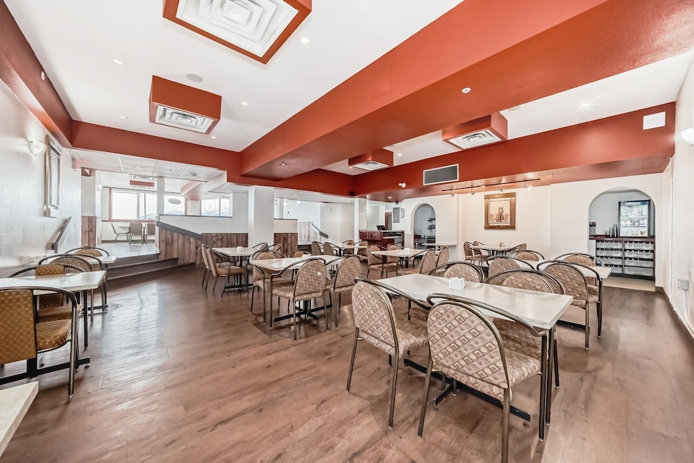 Grande Cache Inn and Suites 34/46
