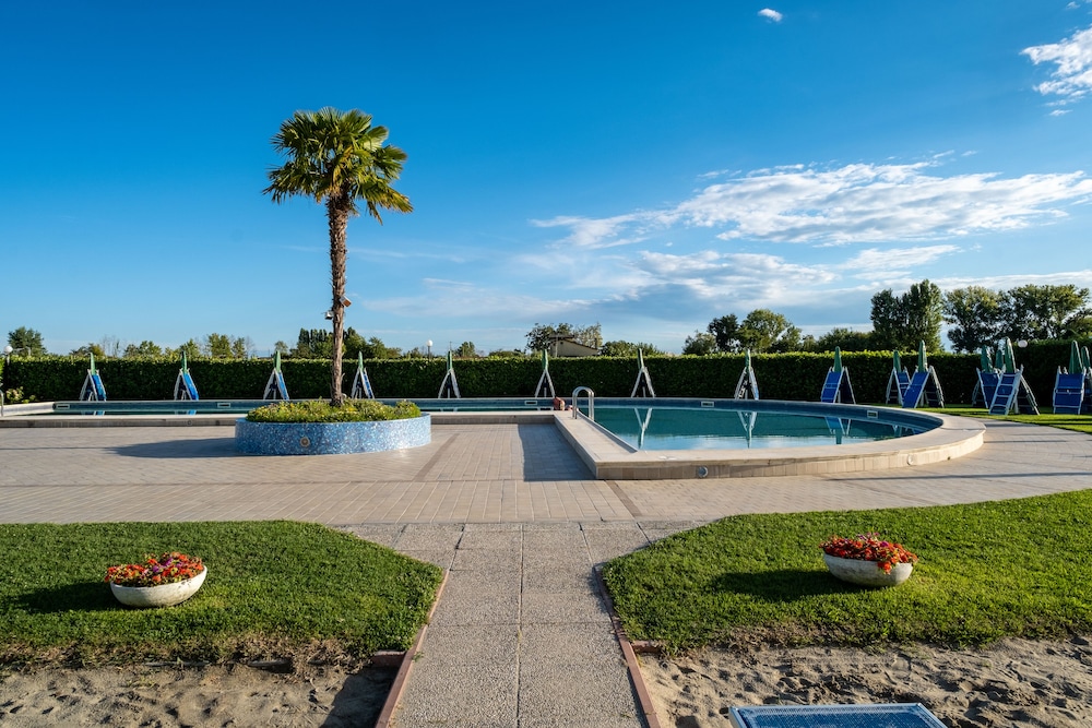 Hotel Villa Sara 46/60