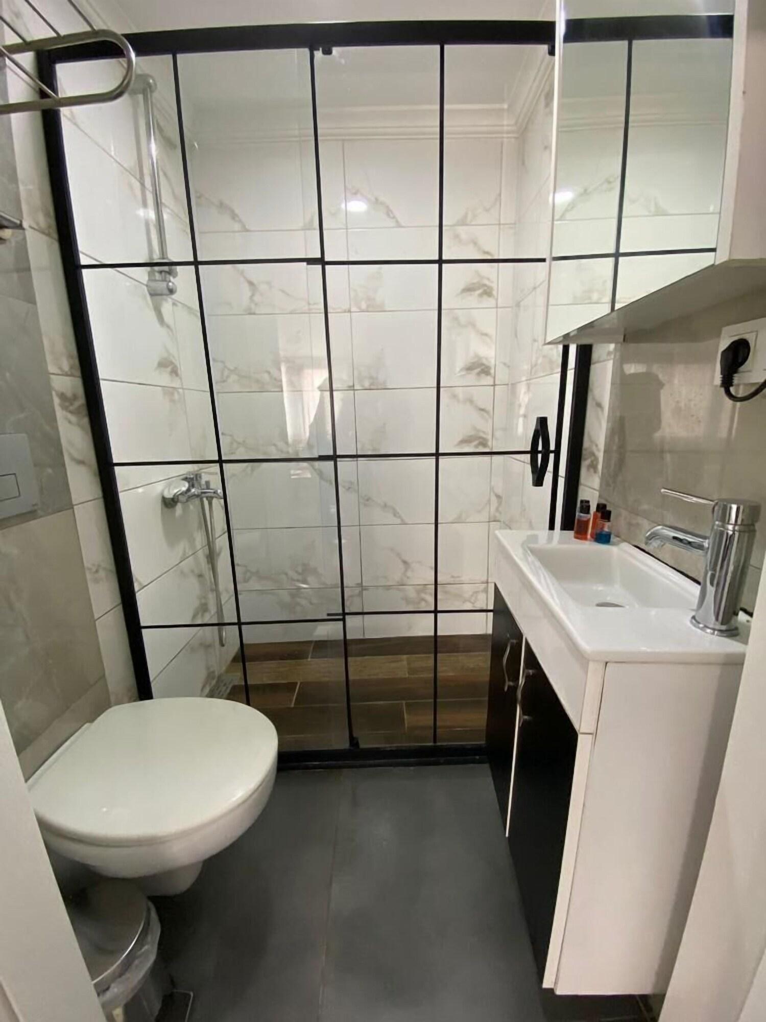 Linda Hotel Kadikoy 19/20