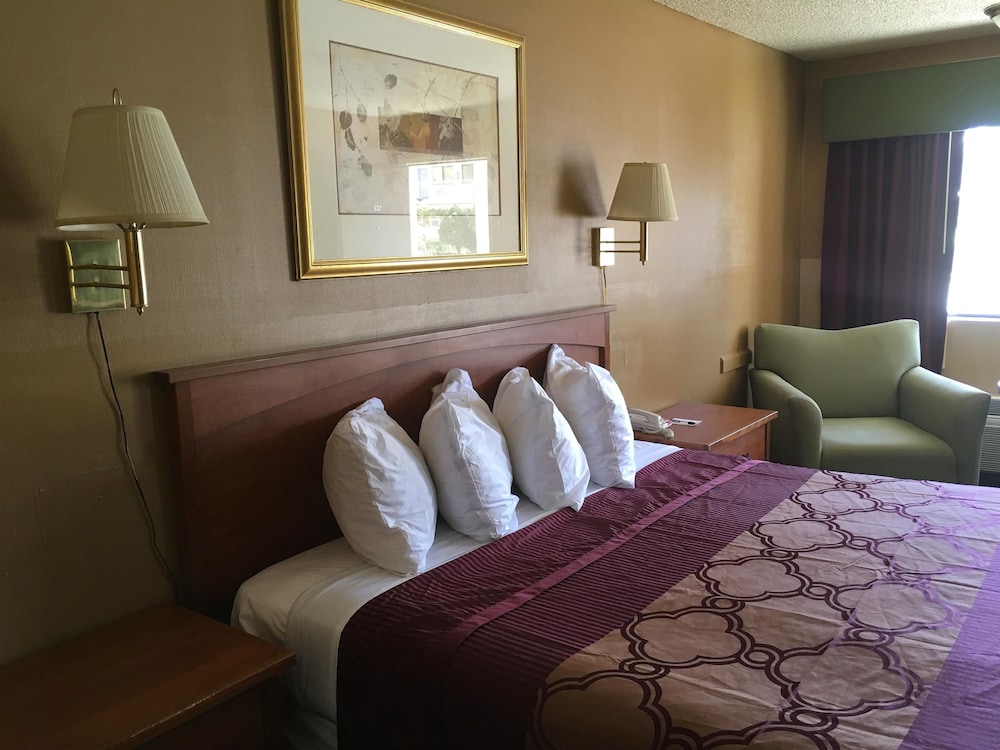 Americas Best Value Inn Carson City 26/42