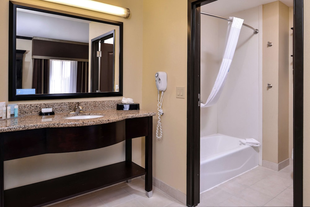 Hampton Inn Suites Big Spring 12/47