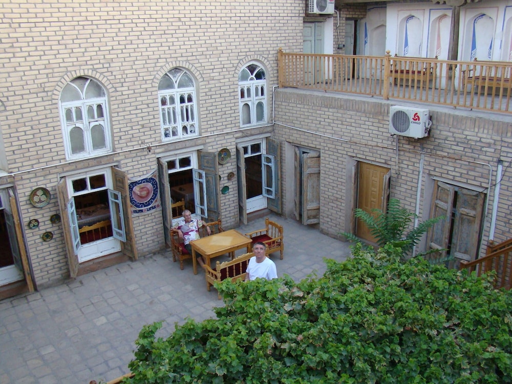 Komil Bukhara Boutique Hotel 4/50