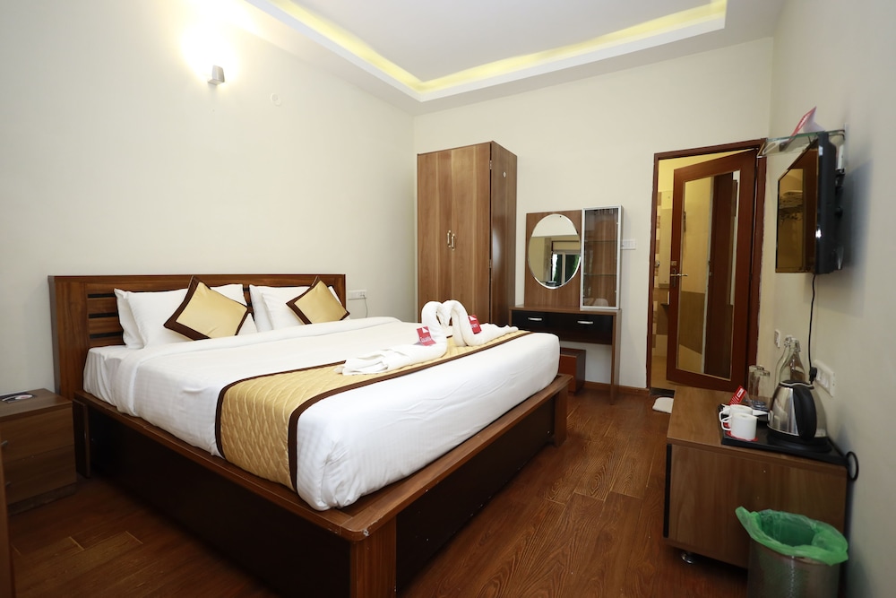 Super, Deluxe, Queen Bed