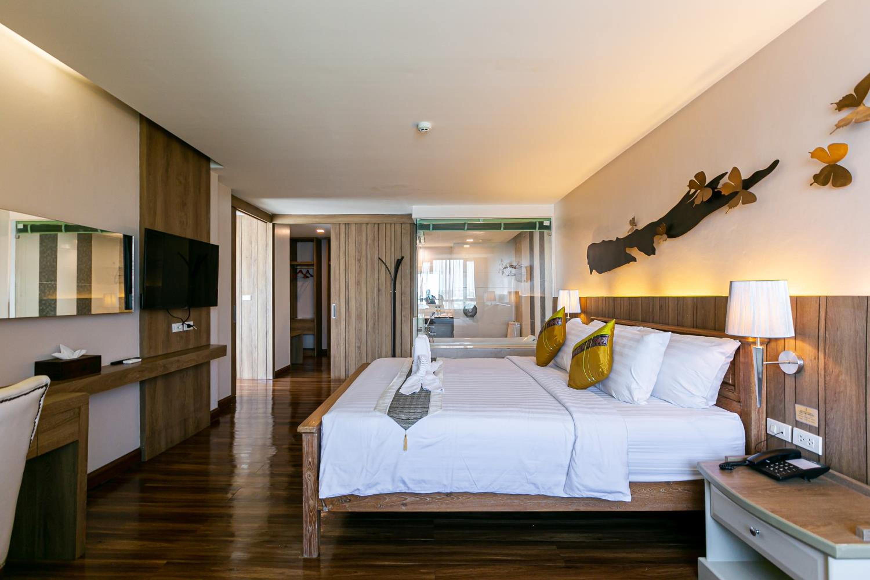 Junior Suite, Grand Ratchapruek Hotel 6/10