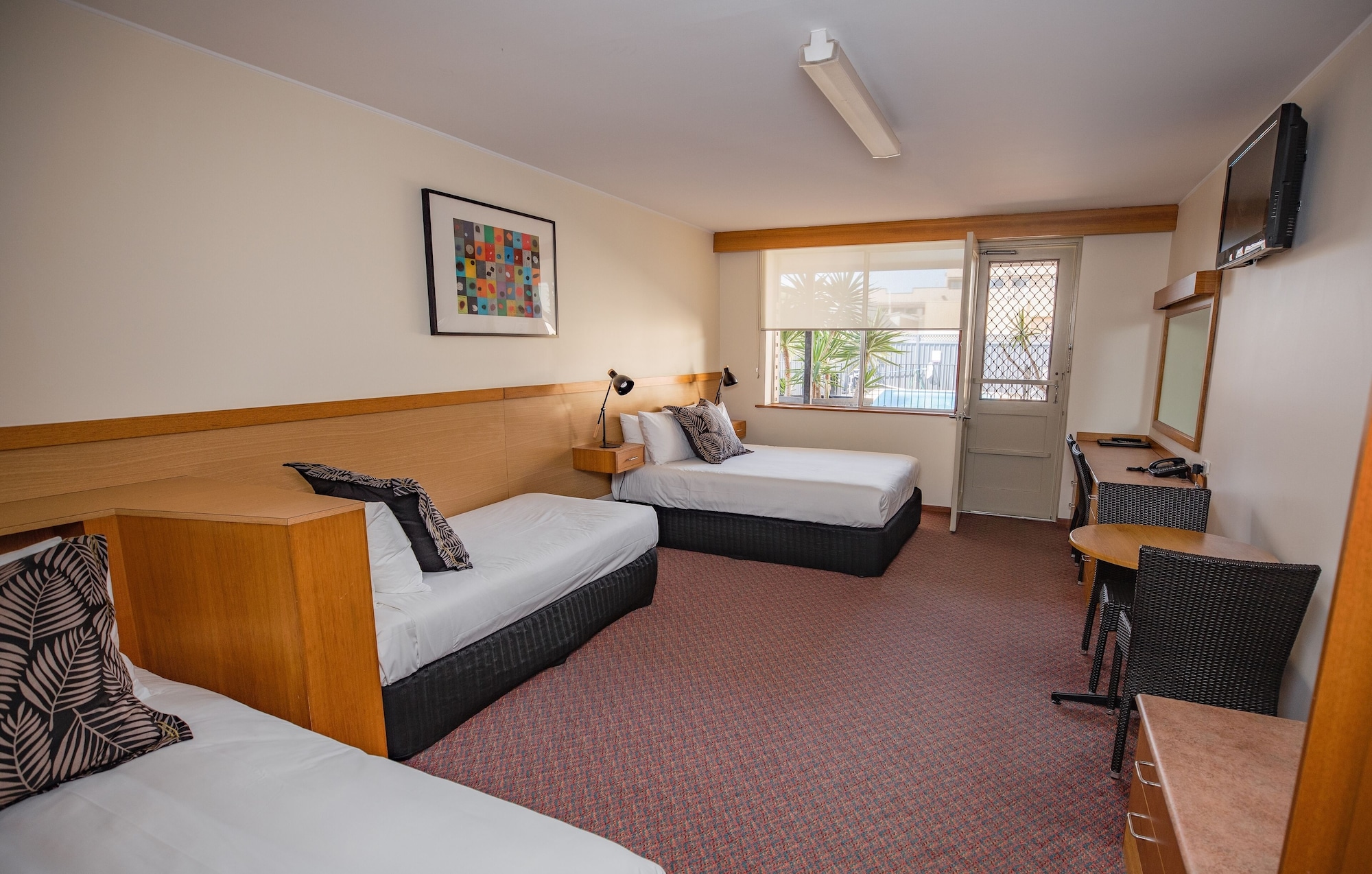 Family, Queen and Twin Beds, Pool Side