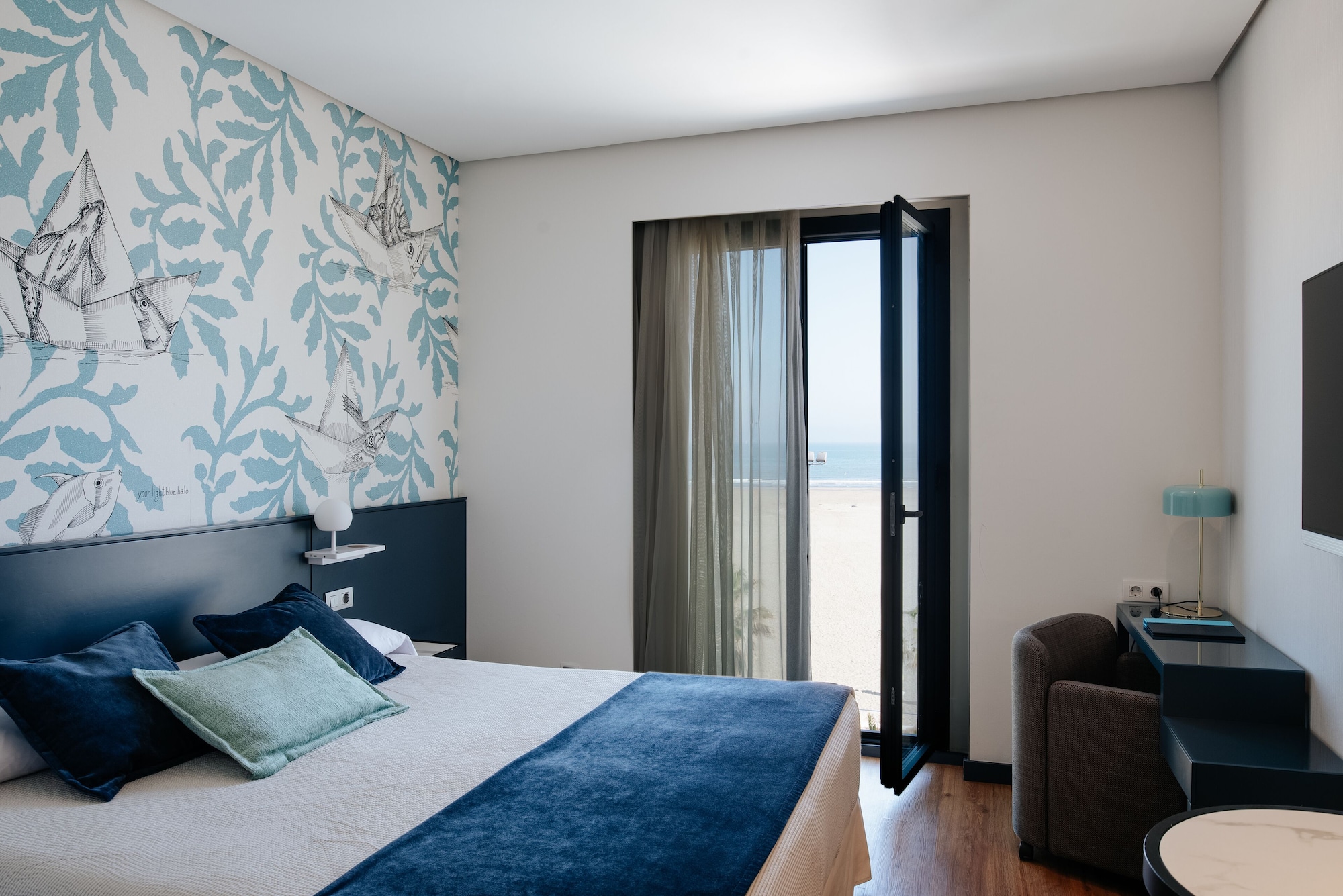 ROOM, DOUBLE BED, SEA VIEW