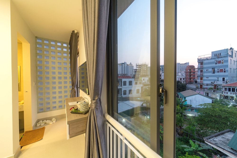 Stop And Go Boutique Homestay In Hue 50/50
