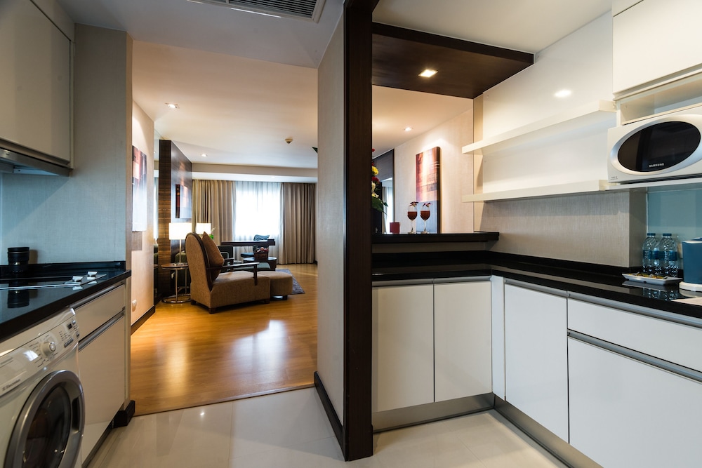 Novotel Living Bangkok Sukhumvit Legacy 7/77