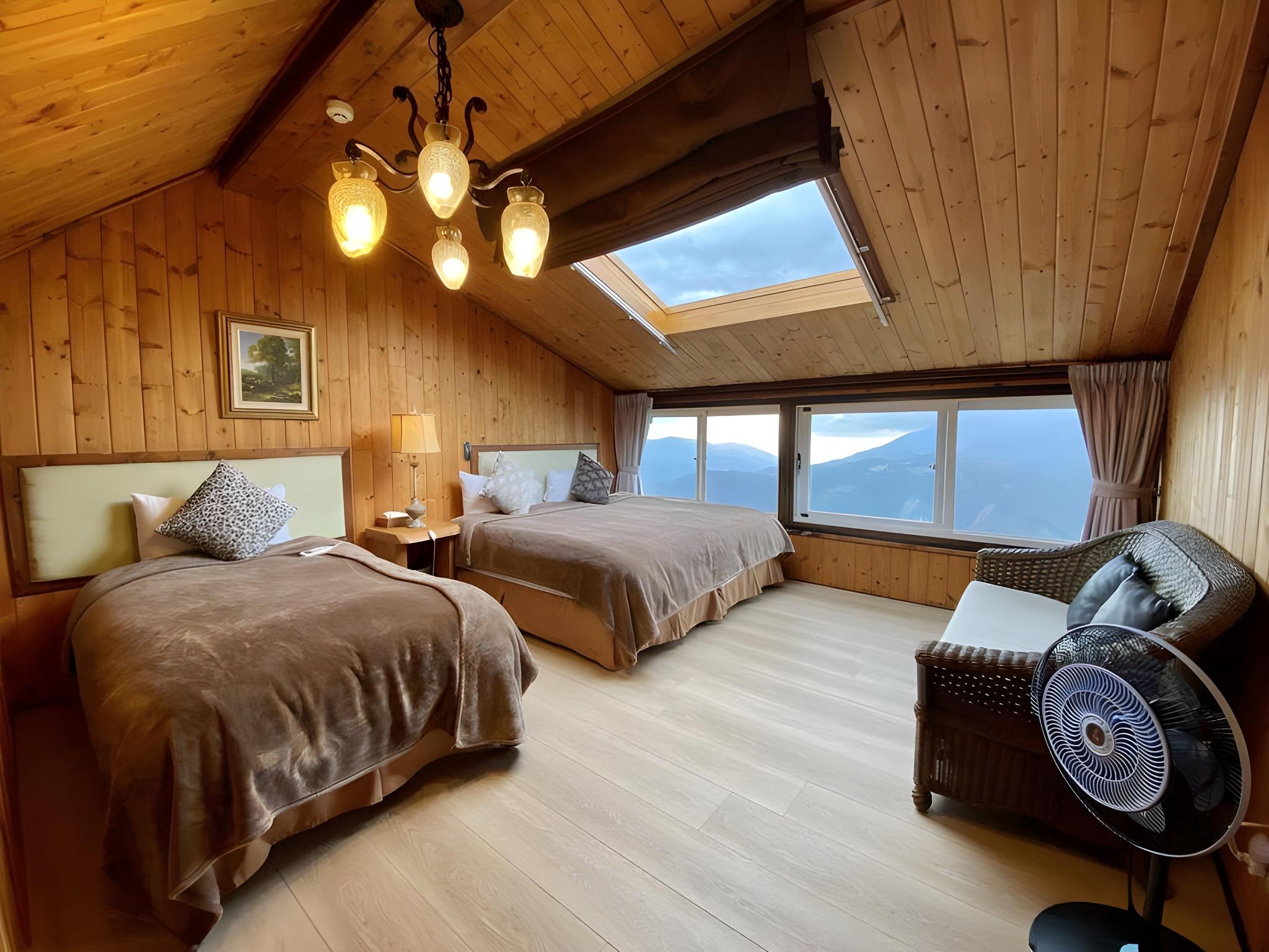 Senior, Triple, 2 Double Beds
