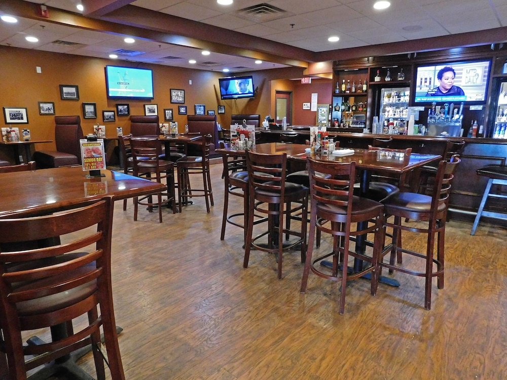 Days Inn by Wyndham Fargo/Casselton 18/26
