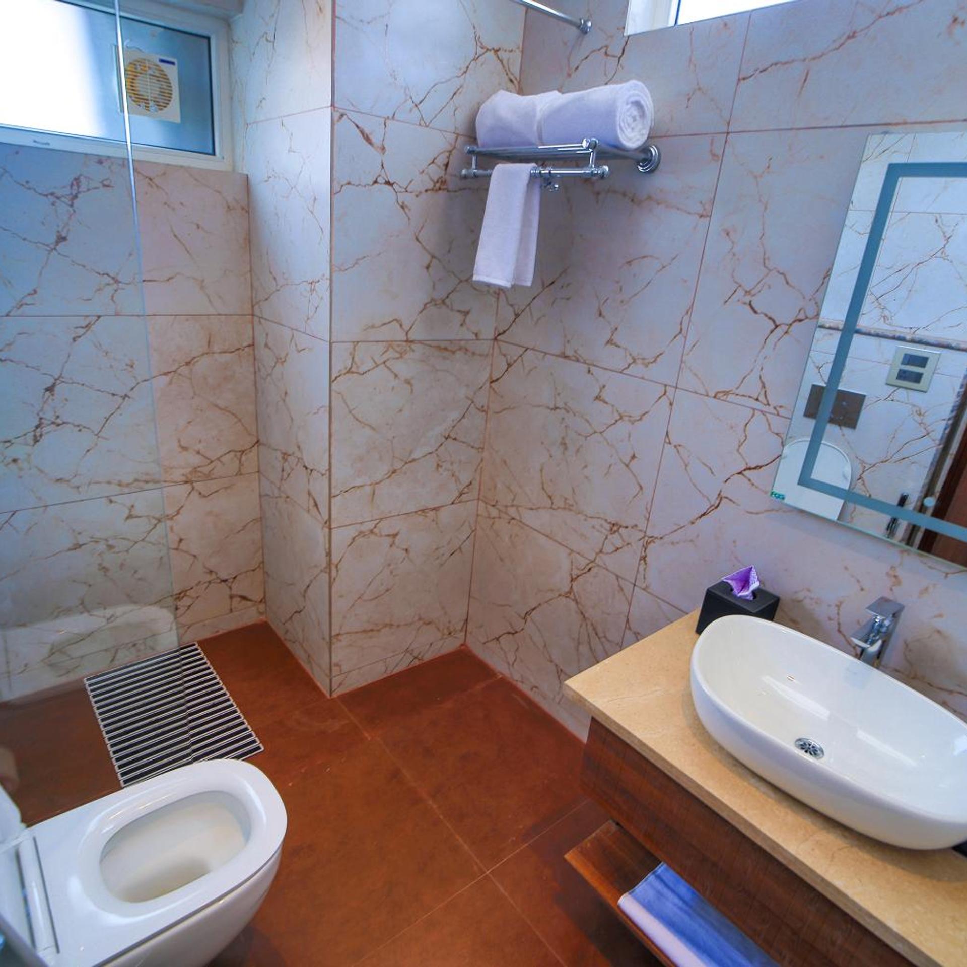 Hotel Holy Vivasa 40/41
