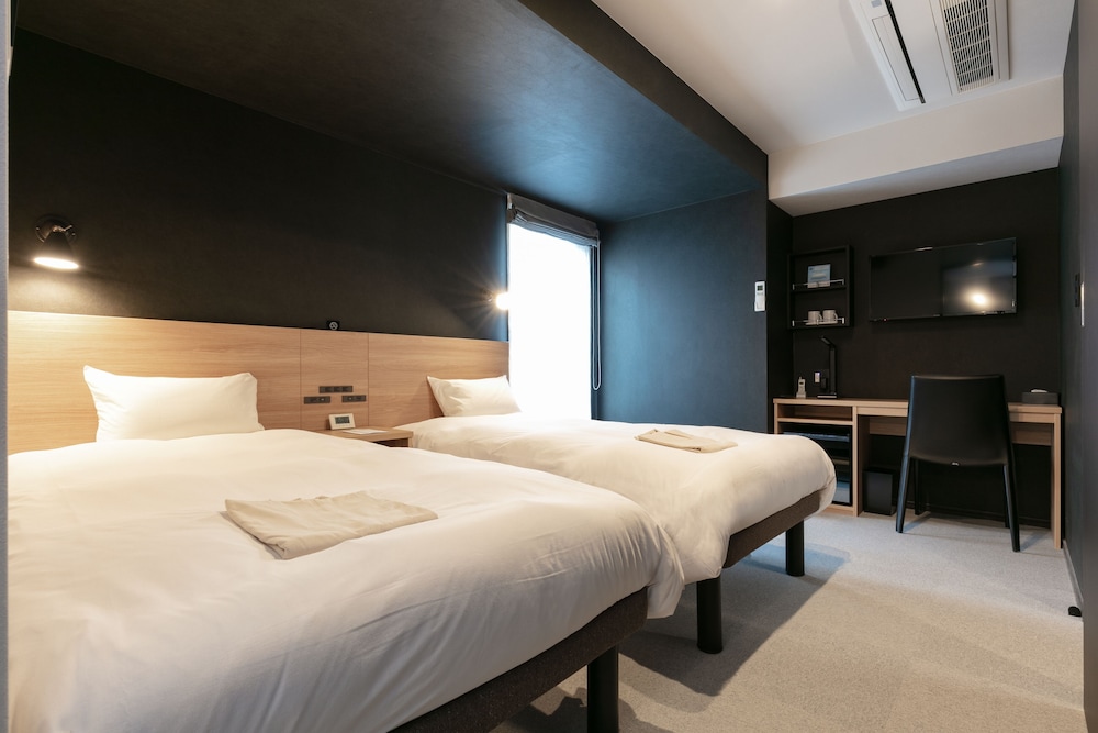 غرفة قياسية بسريرين منفصلين، Hotel Tabard Tokyo 7/10