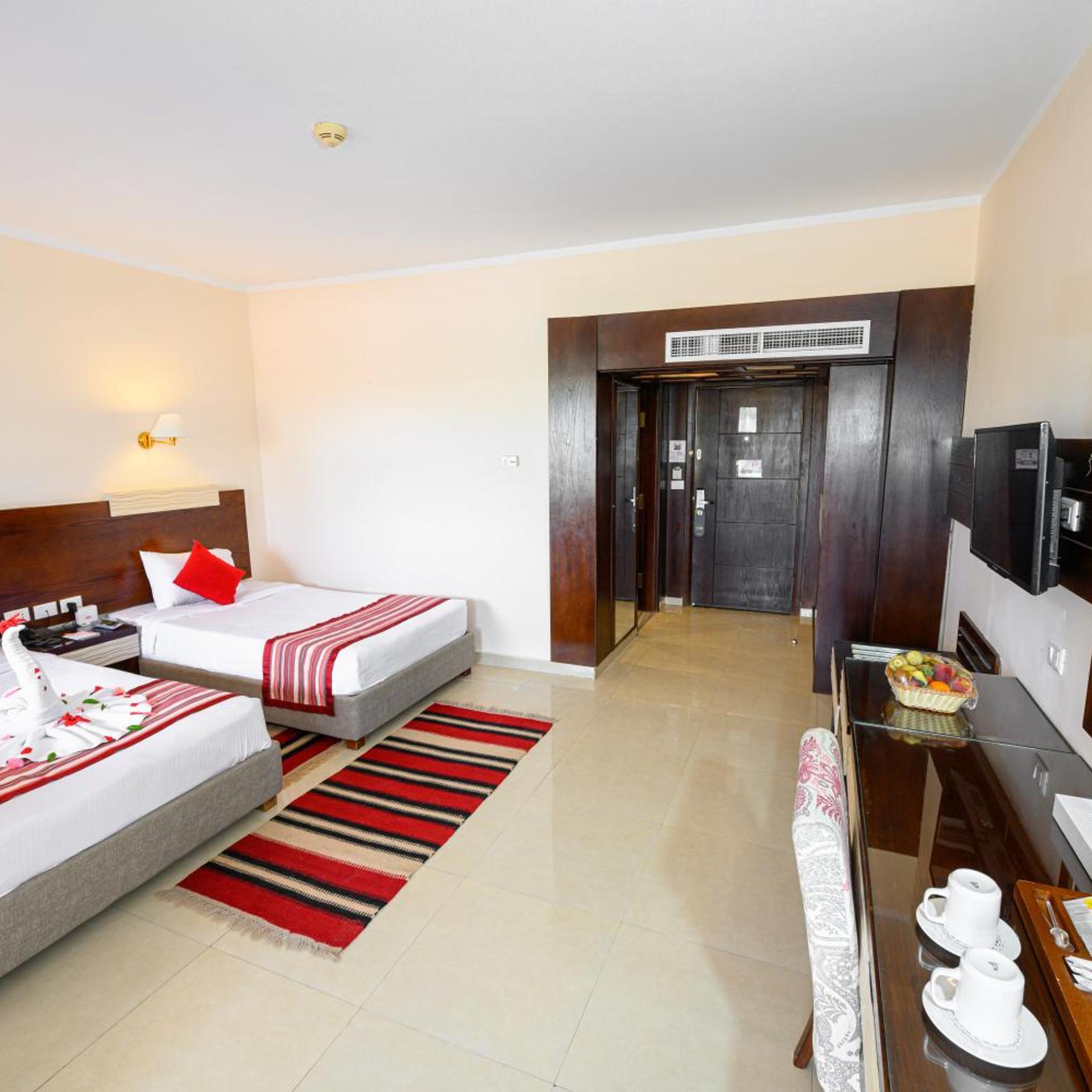 Deluxe, Double Bed, Garden and Pool View