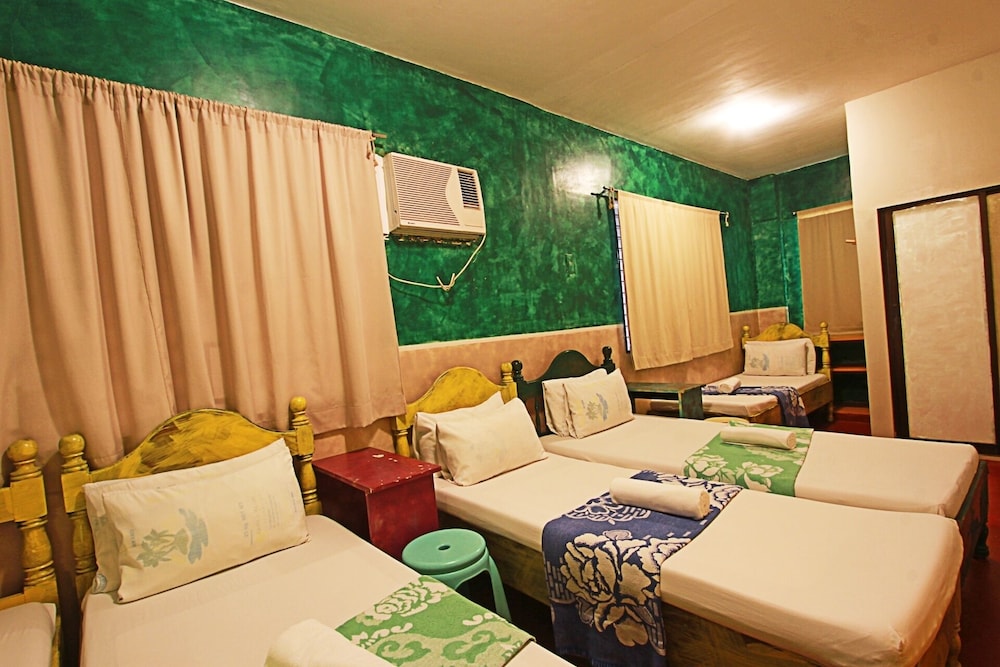 Room, Quadruple, 5 Beds