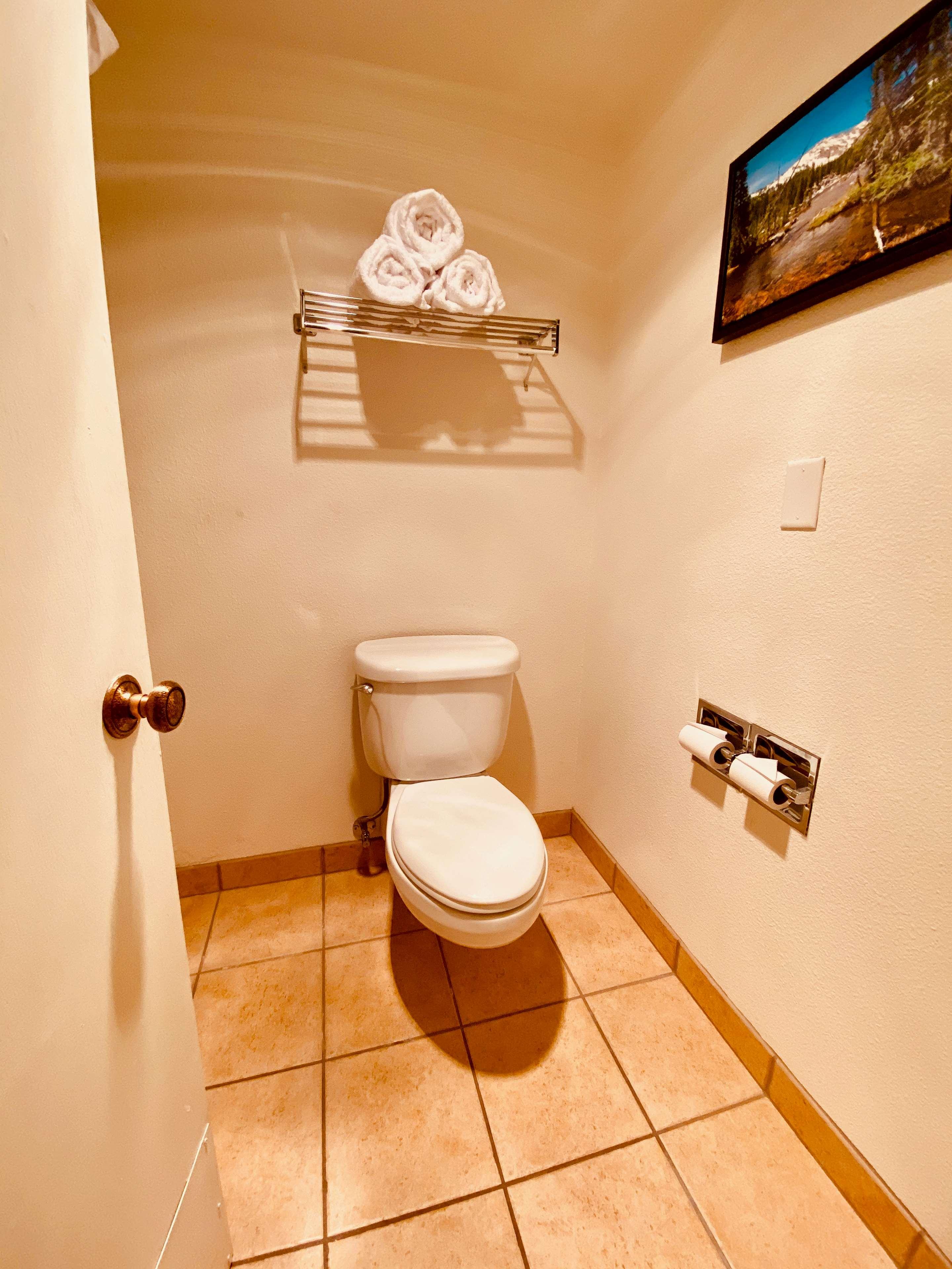 Room, 2 Queen Beds, Pet Friendly, Best Western Sheridan Center 8/9