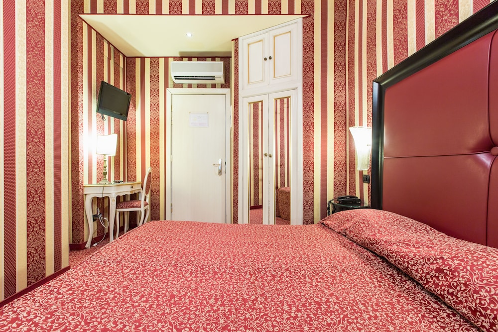 Hotel Alcyone 34/63