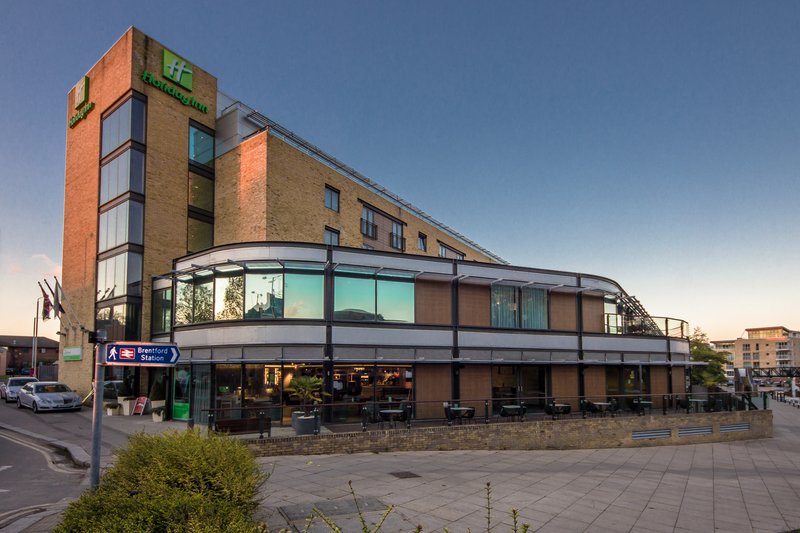 Holiday Inn London Brentford Lock 7/60