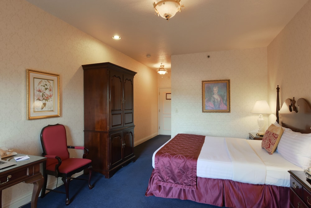 Carlyle Hotel 17/70