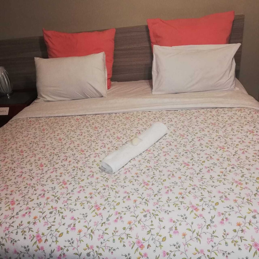 Grace And Gift Guesthouse 9/22