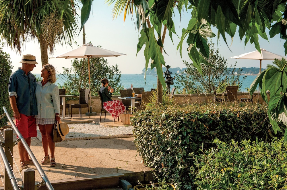 Hotel Vacances Bleues Villa Caroline 45/50