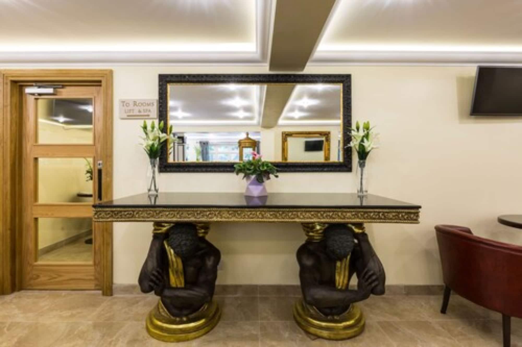 Linton Hotel 6/53