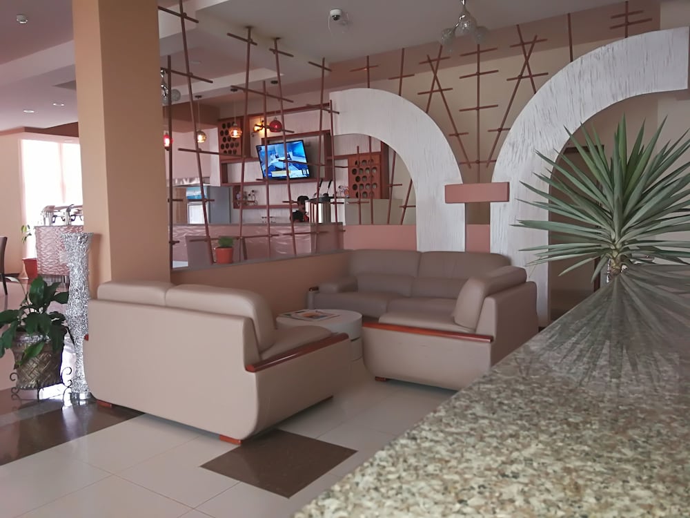 Ye-Afoli International Hotel 61/79