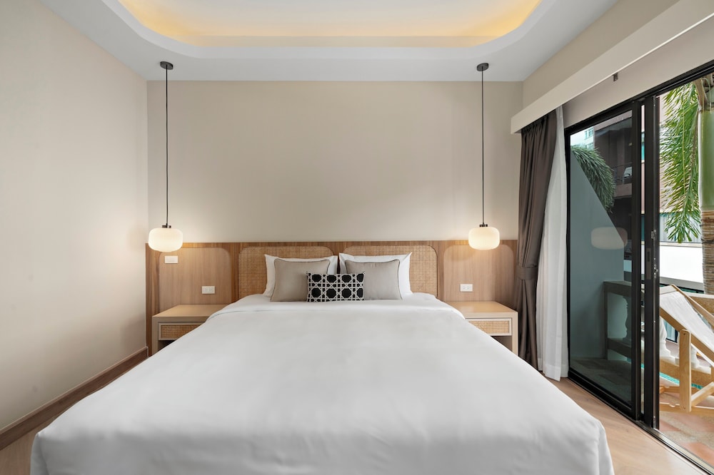 Buasri Boutique Patong 9/100