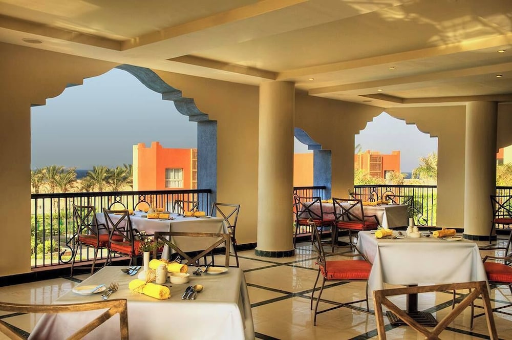 SUNRISE Cardina Resort 25/46