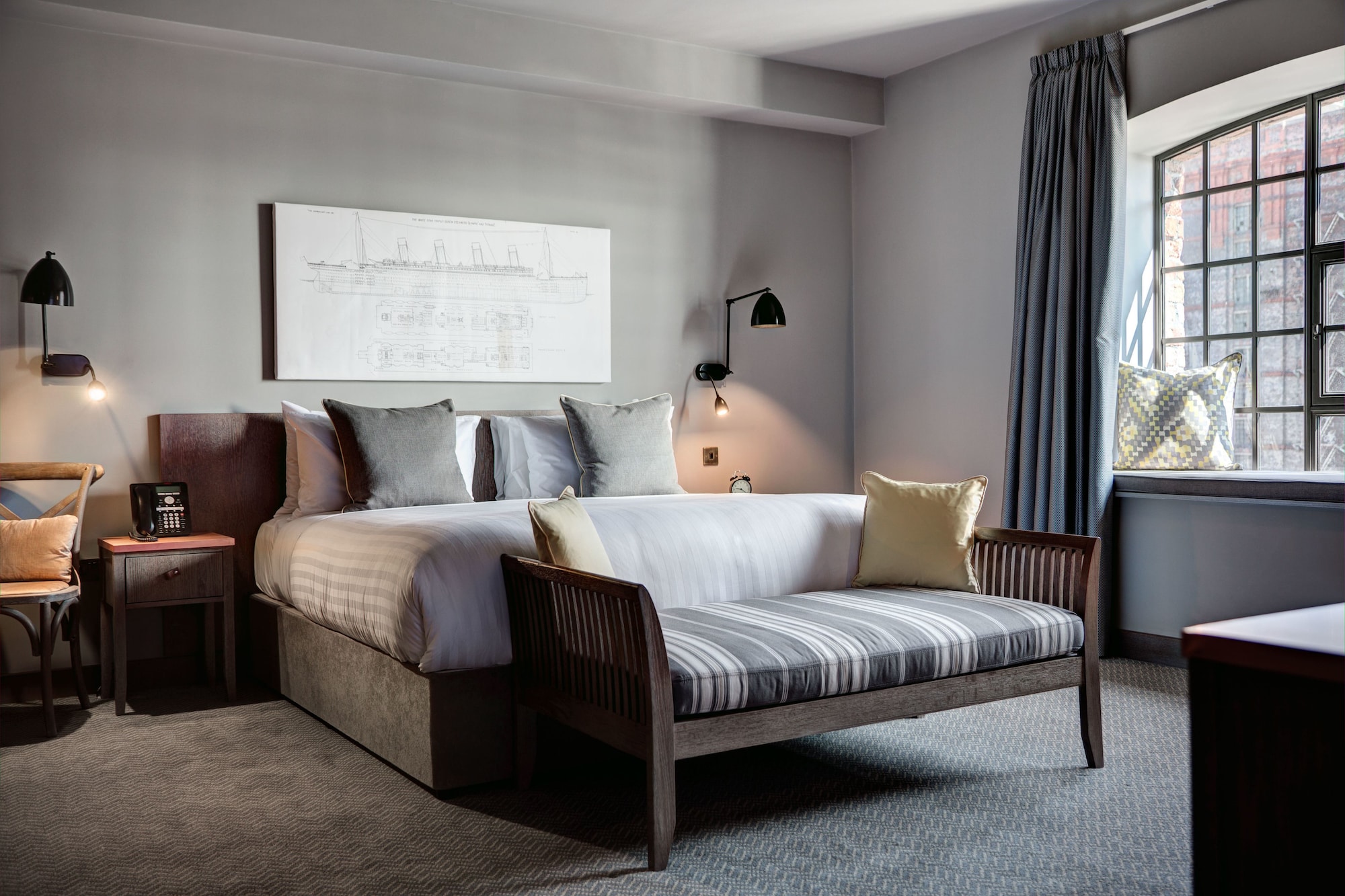 SUPERIOR, DOUBLE BED