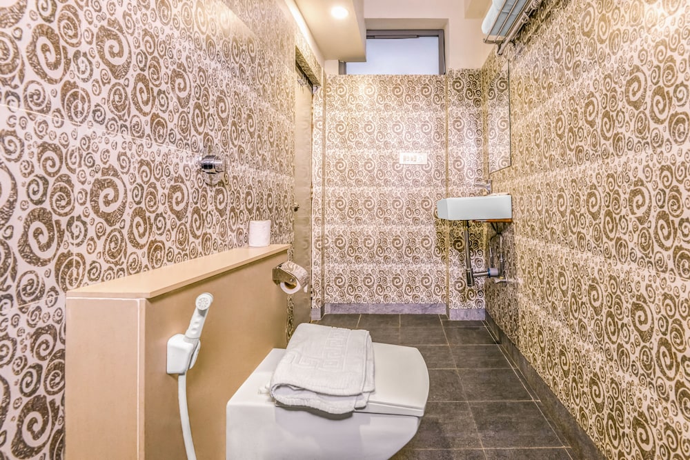 Mount Amara Hotel and Spa 50/50