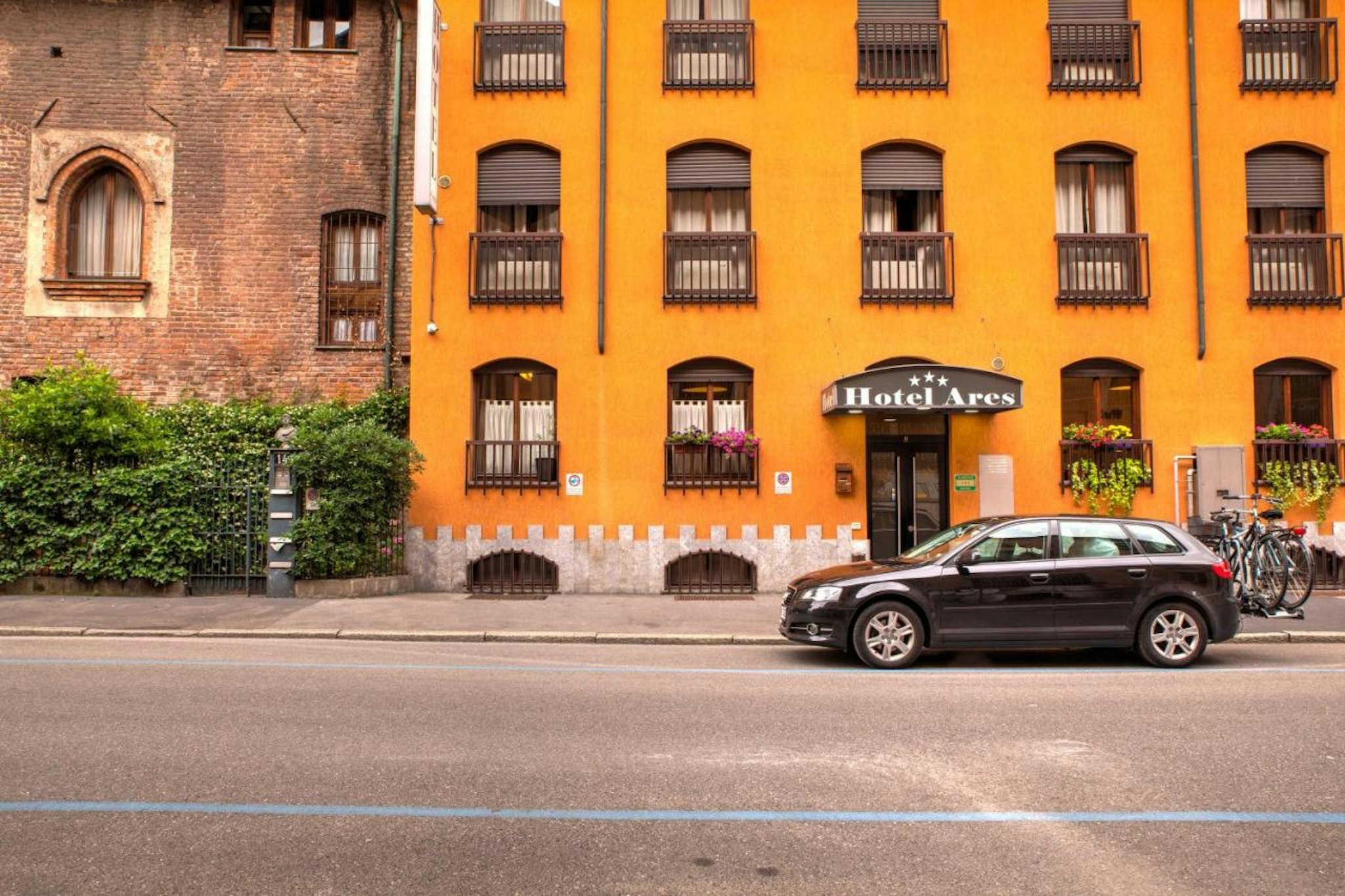 Hotel Ares Milano 22/23
