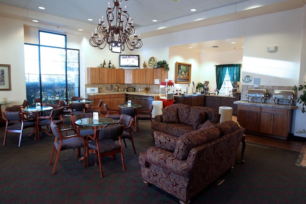 Gateway Studio Suites 31/54