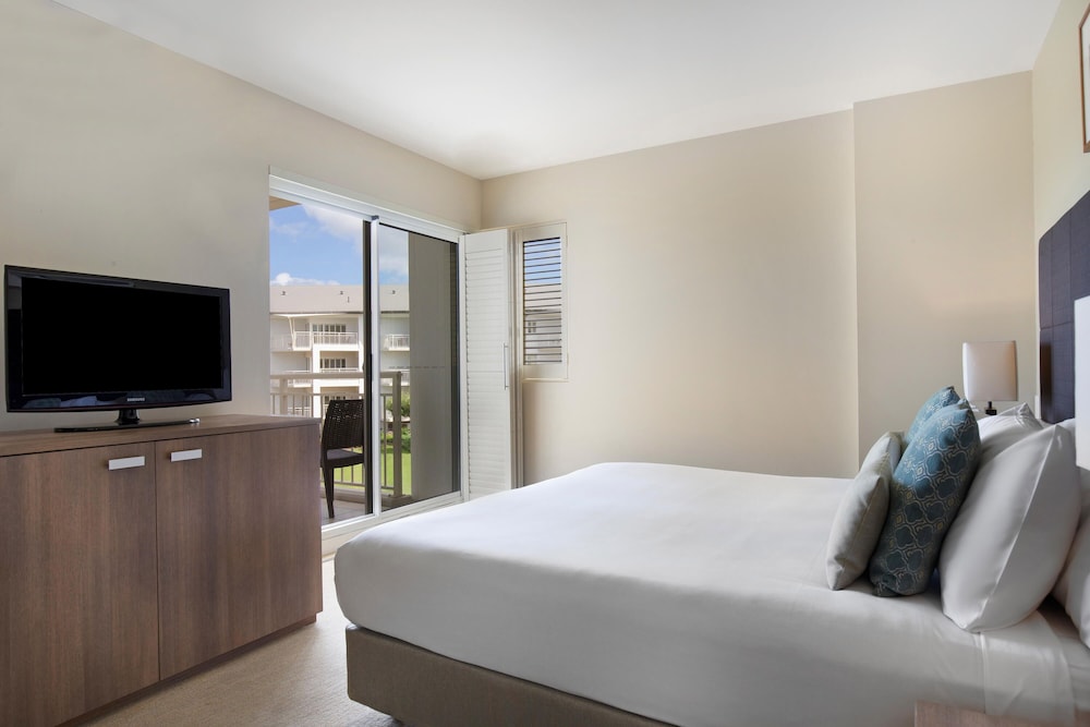 2 Bedrooms, Spa, Suite, Twin Beds, 2 King Beds، Mantra on Salt Beach Kingscliff 4/9