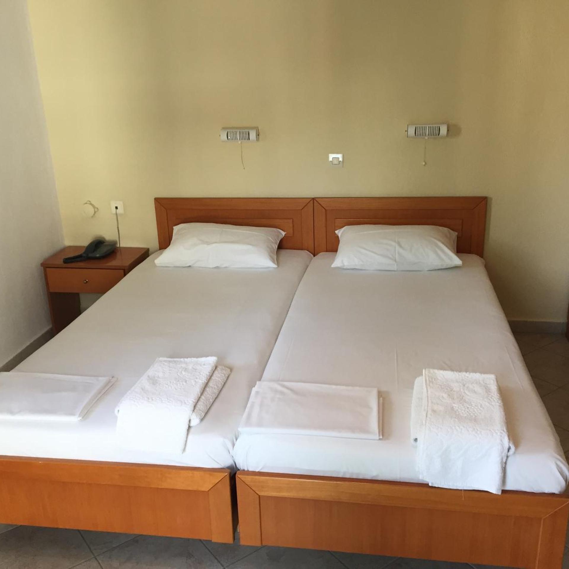 Room, Single