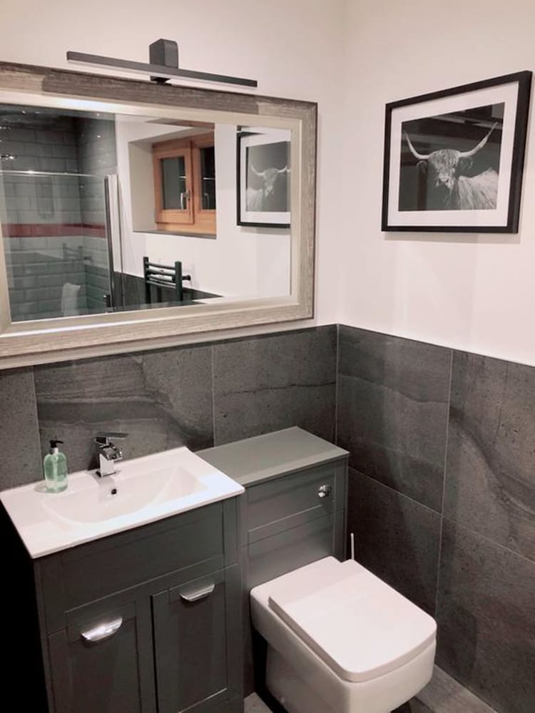 Ravenscraig Guest House B&B 44/50